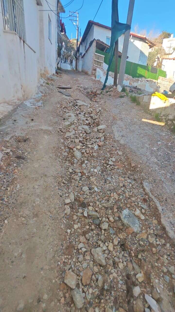 Menteşe'de Yol Sorununa Vatandaş İsyan Etti: Belediye Açıklama Yaptı 7